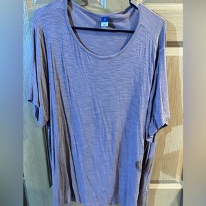 Old navy tshirt